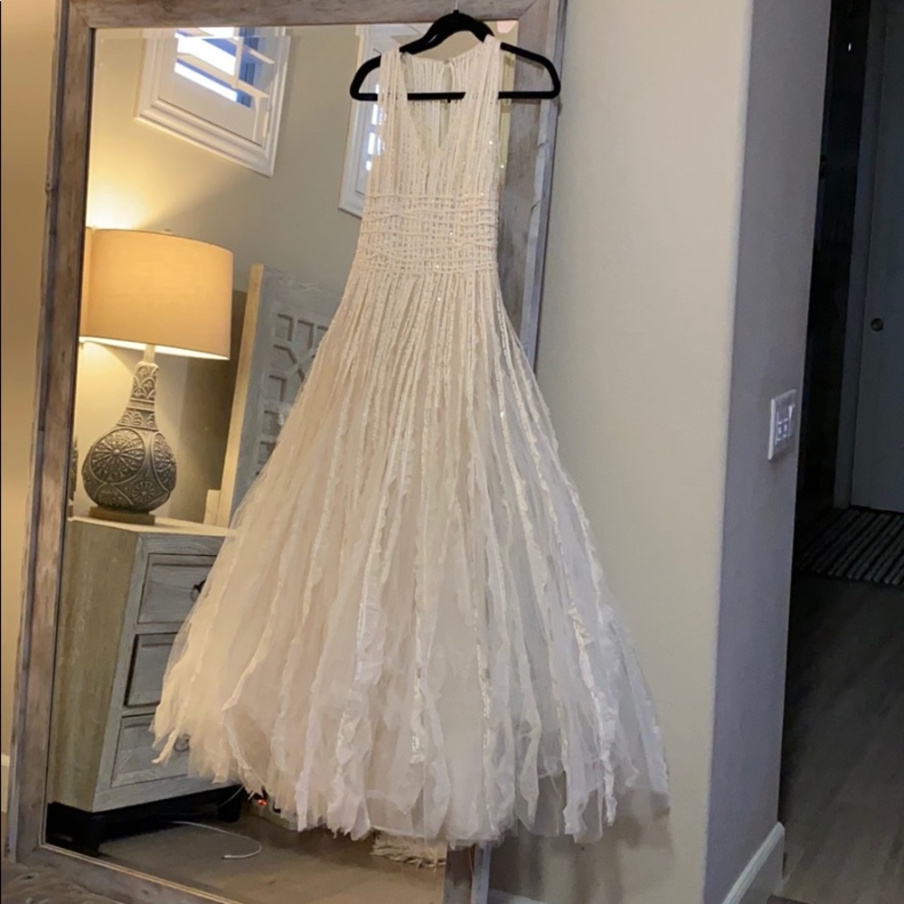 Rare Oscar de la Renta gown - Picture 2 of 16